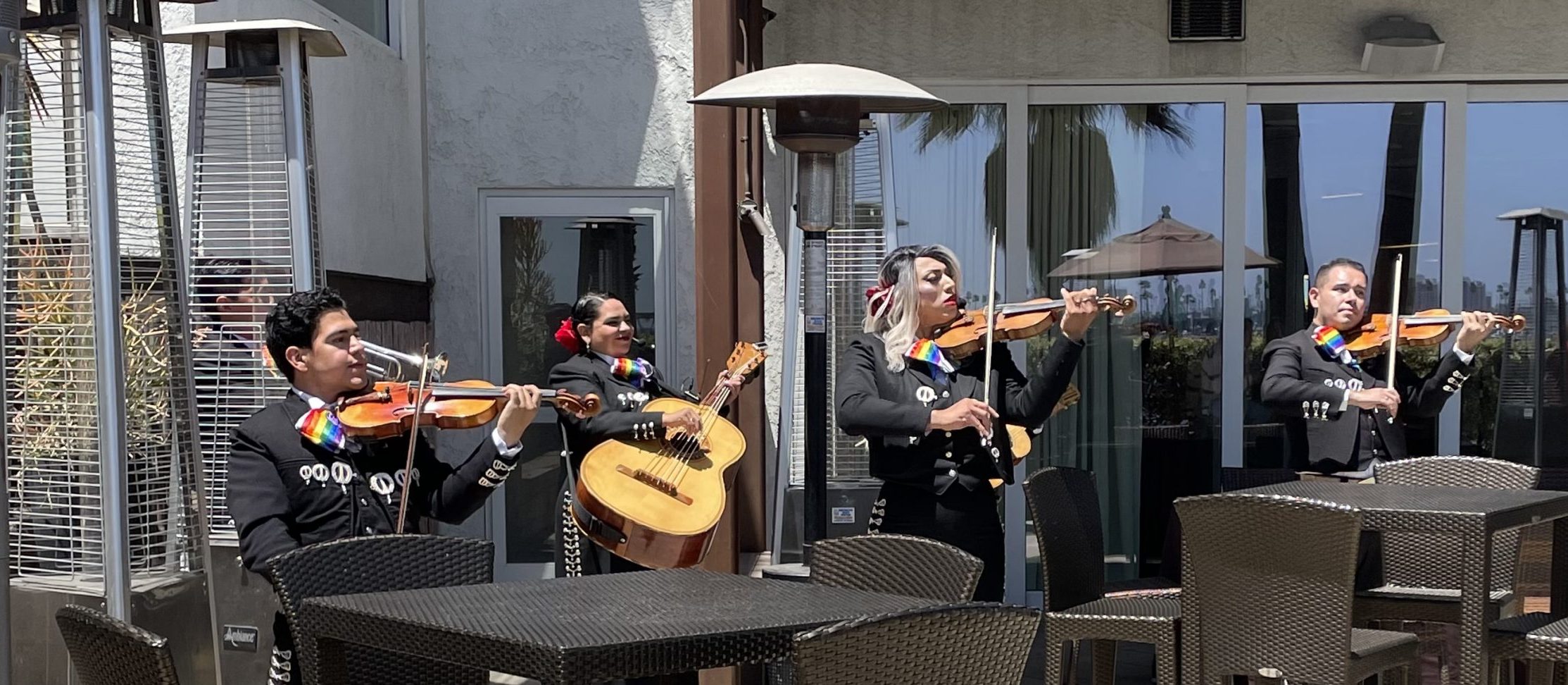 World S First Lgbtq Mariachi Band Performs At Long Beach Restaurant Fuego Long Beach California Eminetra